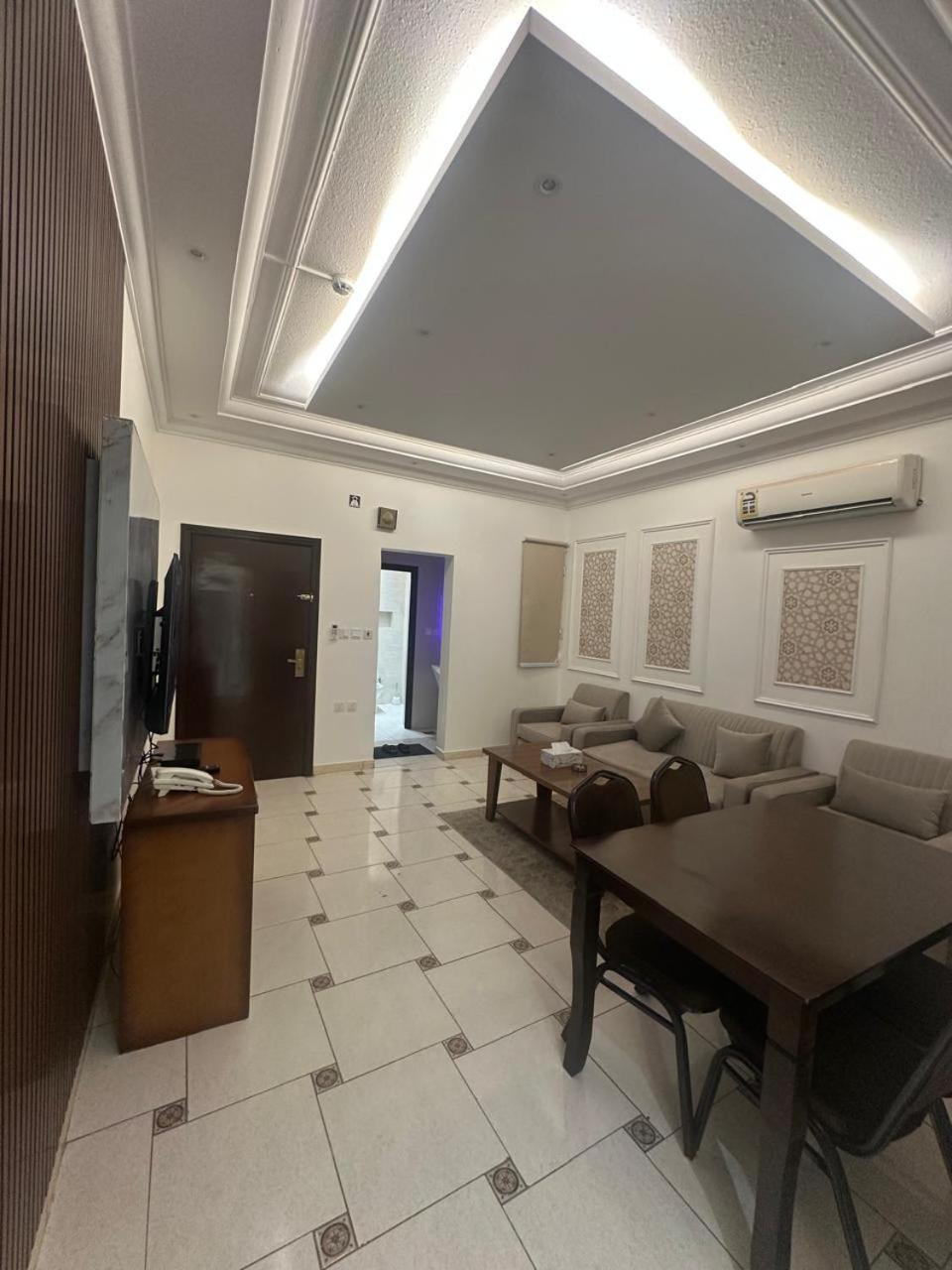 Manzel Al Murjan Aparthotel 4*